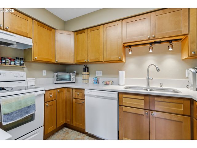 10660 Sw Davies Rd 46, Beaverton, OR 97008