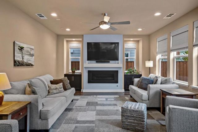 2760 Bungalow Drive, Marina, CA 93933