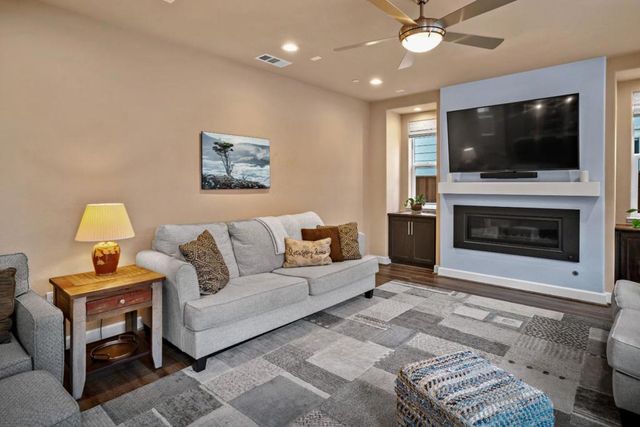 2760 Bungalow Drive, Marina, CA 93933