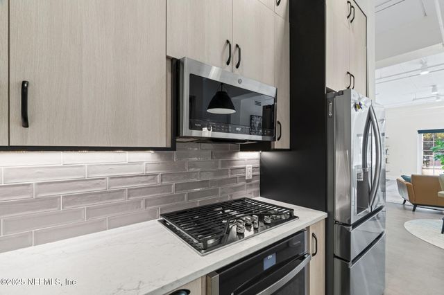 1661 RIVERSIDE Avenue 214, Jacksonville, FL 32204