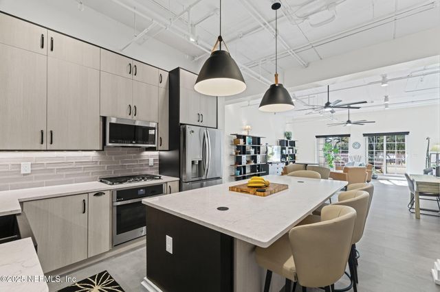 1661 RIVERSIDE Avenue 214, Jacksonville, FL 32204