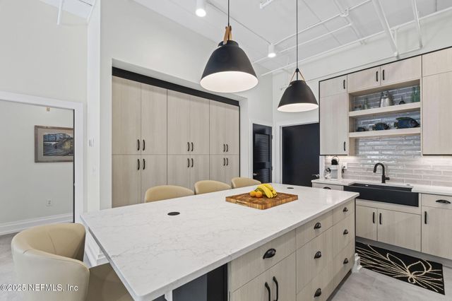 1661 RIVERSIDE Avenue 214, Jacksonville, FL 32204