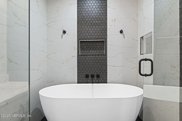 1661 RIVERSIDE Avenue 214, Jacksonville, FL 32204