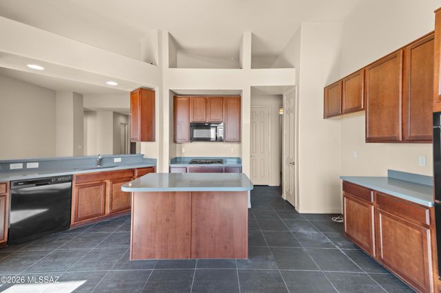 13133 W Blue Yucca Place, Tucson, AZ 85743