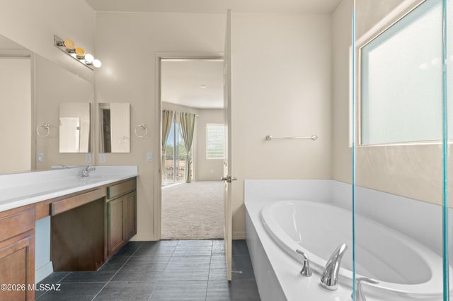 13133 W Blue Yucca Place, Tucson, AZ 85743