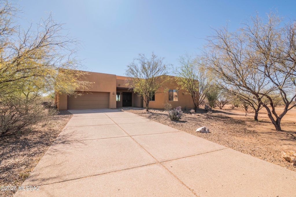 13133 W Blue Yucca Place, Tucson, AZ 85743