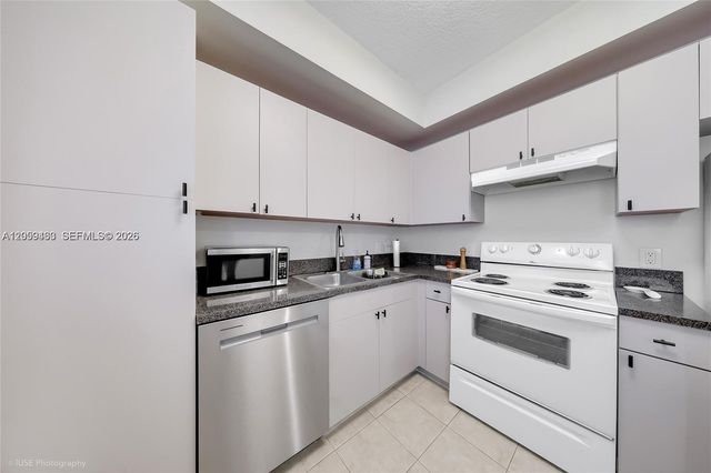 115 SW 11th St 505, Miami, FL 33130