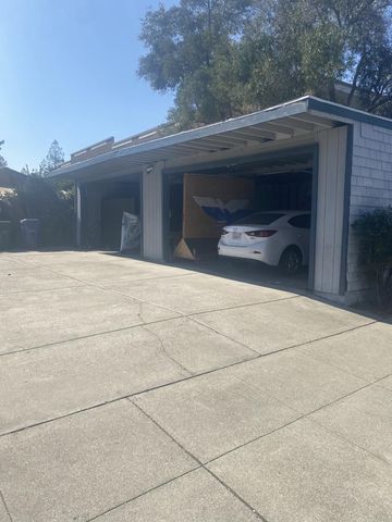 533 University Avenue, Los Gatos, CA 95032