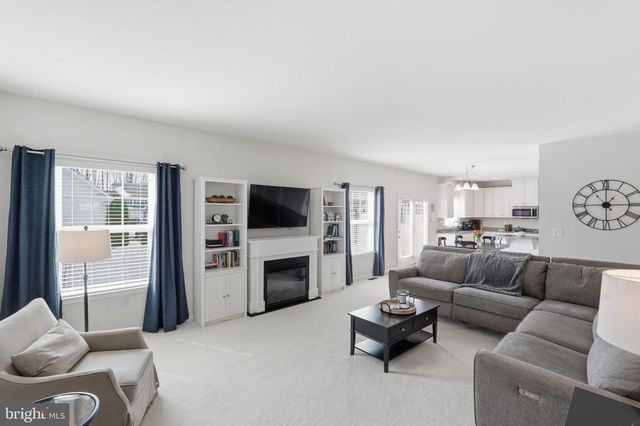 16 WHITE CHAPEL LN, Stafford, VA 22554