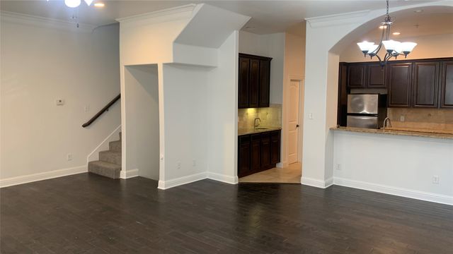 2316 Stutz Drive A, Dallas, TX 75235