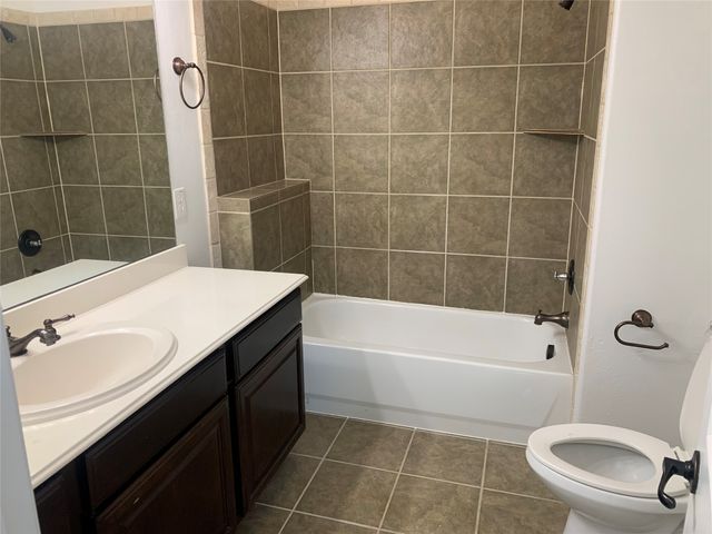 2316 Stutz Drive A, Dallas, TX 75235