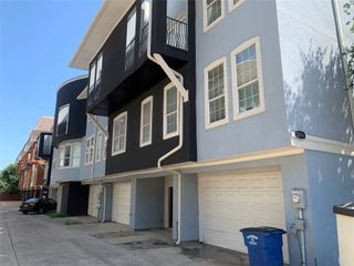 2316 Stutz Drive A, Dallas, TX 75235