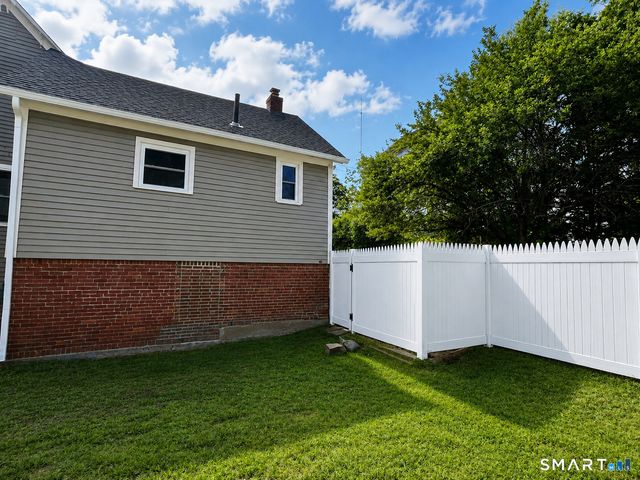 148 South Main Street, Manchester, CT 06040
