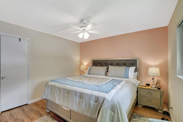 2121 NE 1st Court 105, Boynton Beach, FL 33435