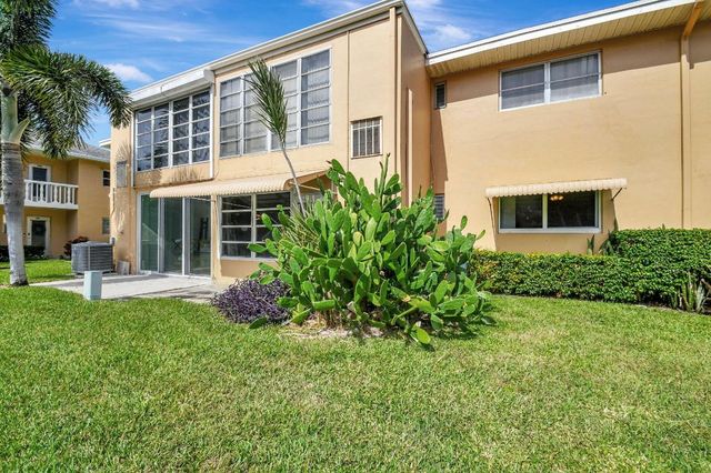2121 NE 1st Court 105, Boynton Beach, FL 33435