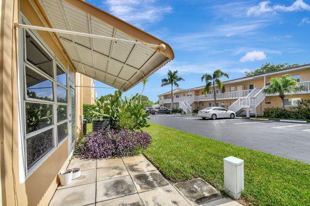 2121 NE 1st Court 105, Boynton Beach, FL 33435