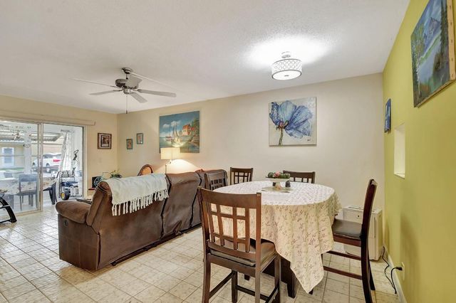 2121 NE 1st Court 105, Boynton Beach, FL 33435