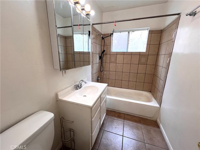 10238 Woodworth Avenue 2, Inglewood, CA 90303
