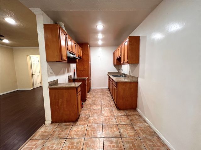 10238 Woodworth Avenue 2, Inglewood, CA 90303