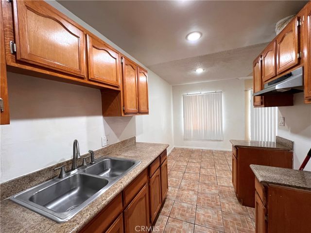 10238 Woodworth Avenue 2, Inglewood, CA 90303