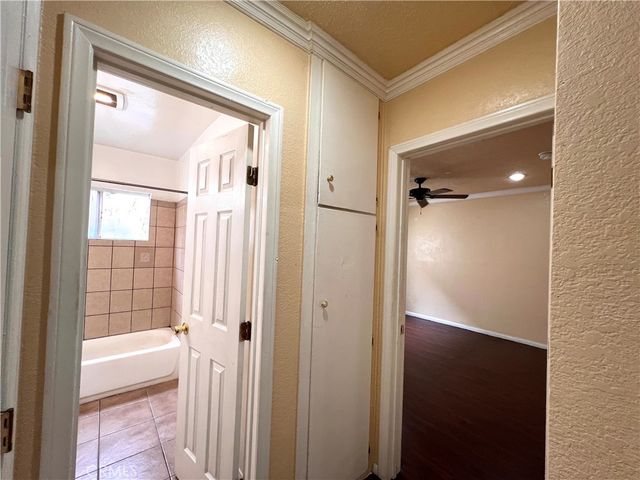 10238 Woodworth Avenue 2, Inglewood, CA 90303
