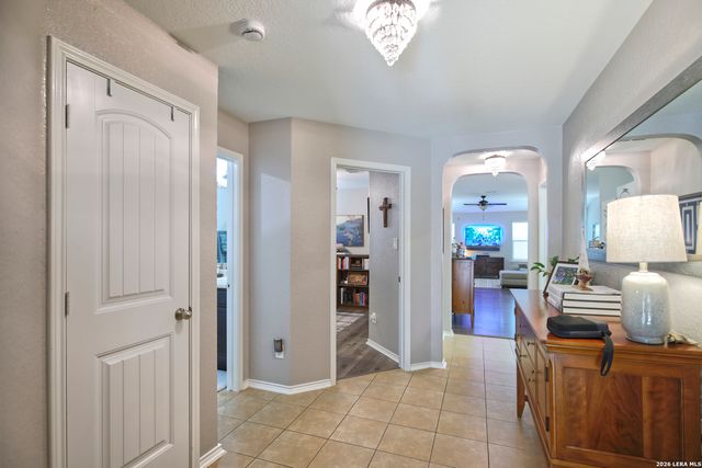 1710 Laurel Pathway, San Antonio, TX 78245
