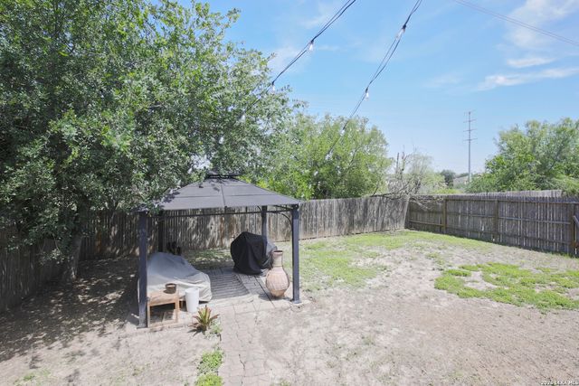 1710 Laurel Pathway, San Antonio, TX 78245