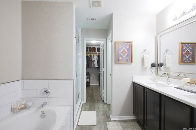 1710 Laurel Pathway, San Antonio, TX 78245