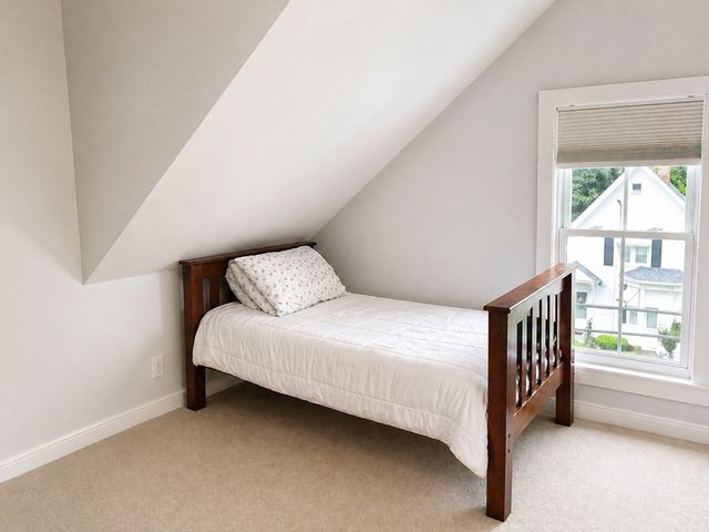 7 Forest Ave 2, Natick, MA 01760