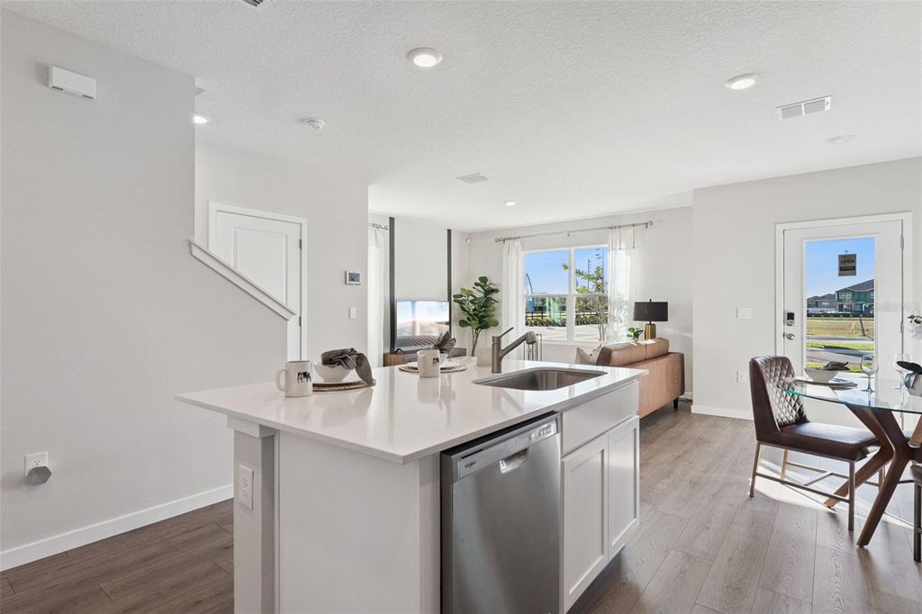 Image 7 of property listing at 591 PRESTON COVE DRIVE, St Cloud, FL 34771