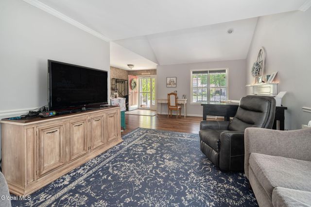 1150 Dianne Court, Rotterdam, NY 12303