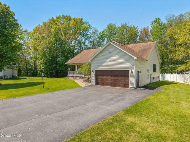 1150 Dianne Court, Rotterdam, NY 12303