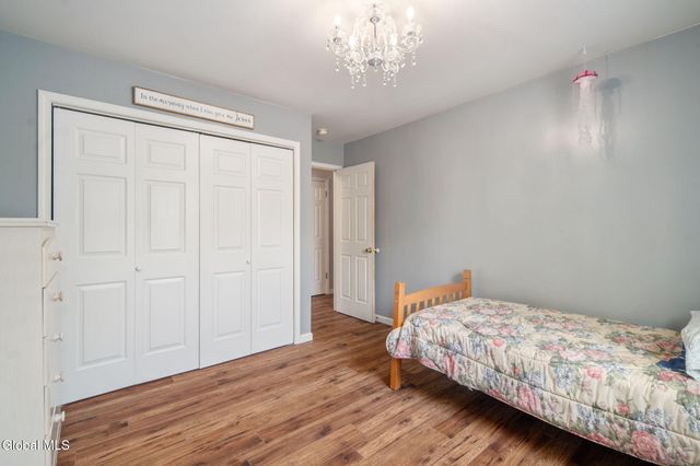 1150 Dianne Court, Rotterdam, NY 12303