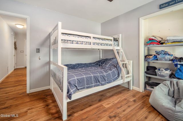 1150 Dianne Court, Rotterdam, NY 12303