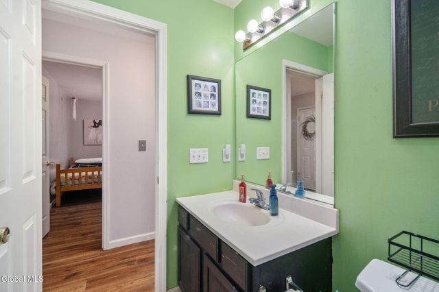 1150 Dianne Court, Rotterdam, NY 12303