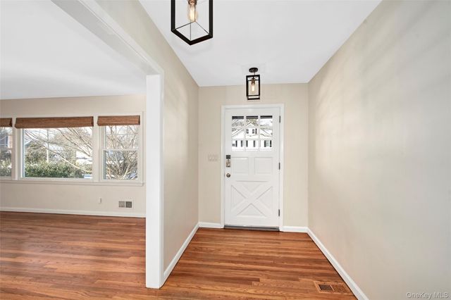 520 Bleeker Avenue, Mamaroneck, NY 10543