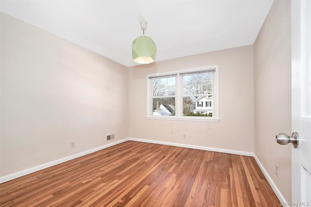 520 Bleeker Avenue, Mamaroneck, NY 10543