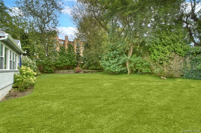 520 Bleeker Avenue, Mamaroneck, NY 10543