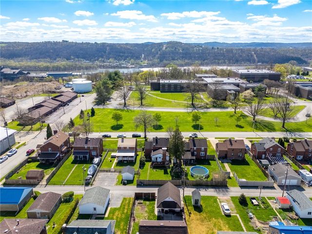 1521 Pacific Ave, Harrison Twp, PA 15065
