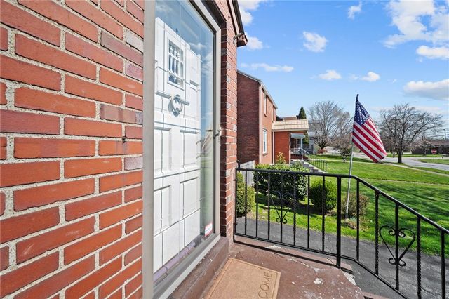 1521 Pacific Ave, Harrison Twp, PA 15065