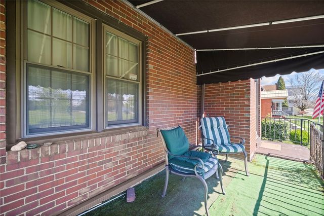 1521 Pacific Ave, Harrison Twp, PA 15065