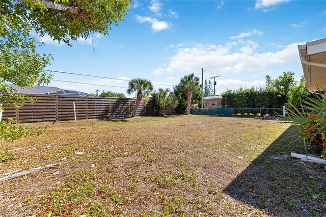 3035 SHAMROCK DRIVE, Venice, FL 34293