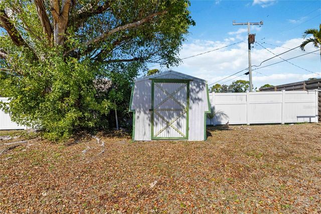 3035 SHAMROCK DRIVE, Venice, FL 34293