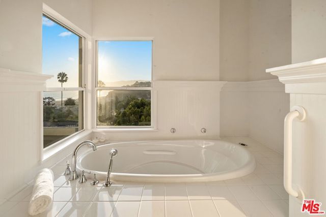 143 Ocean Avenue Ext, Santa Monica, CA 90402