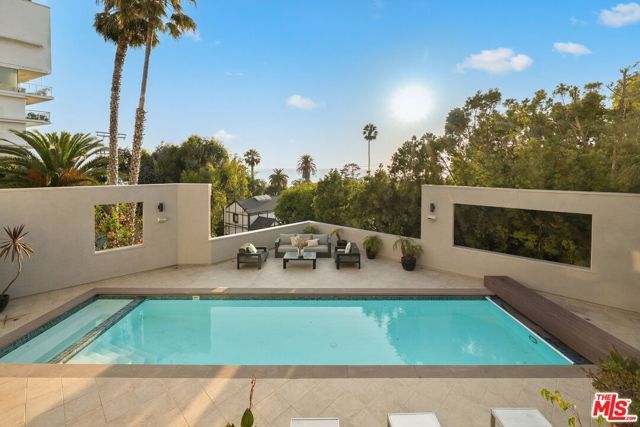 143 Ocean Avenue Ext, Santa Monica, CA 90402