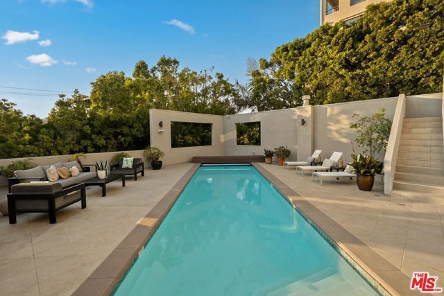 143 Ocean Avenue Ext, Santa Monica, CA 90402