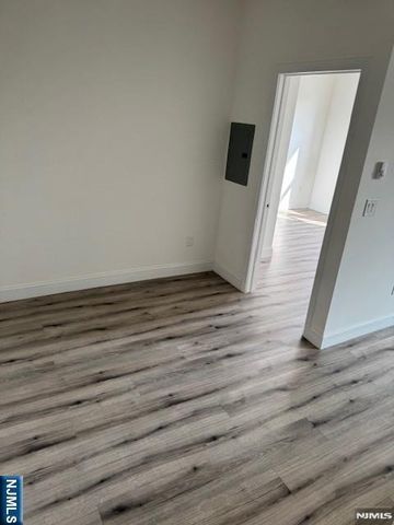 315 70th Street 2, Guttenberg, NJ 07093