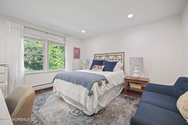 5 Mallard Court, Manalapan, NJ 07726