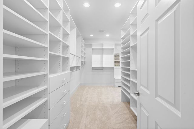 828 Woodburn Dr, Brentwood, TN 37027