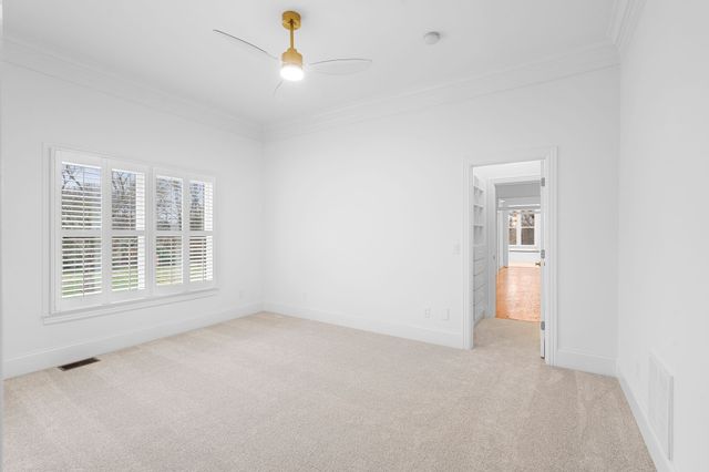 828 Woodburn Dr, Brentwood, TN 37027